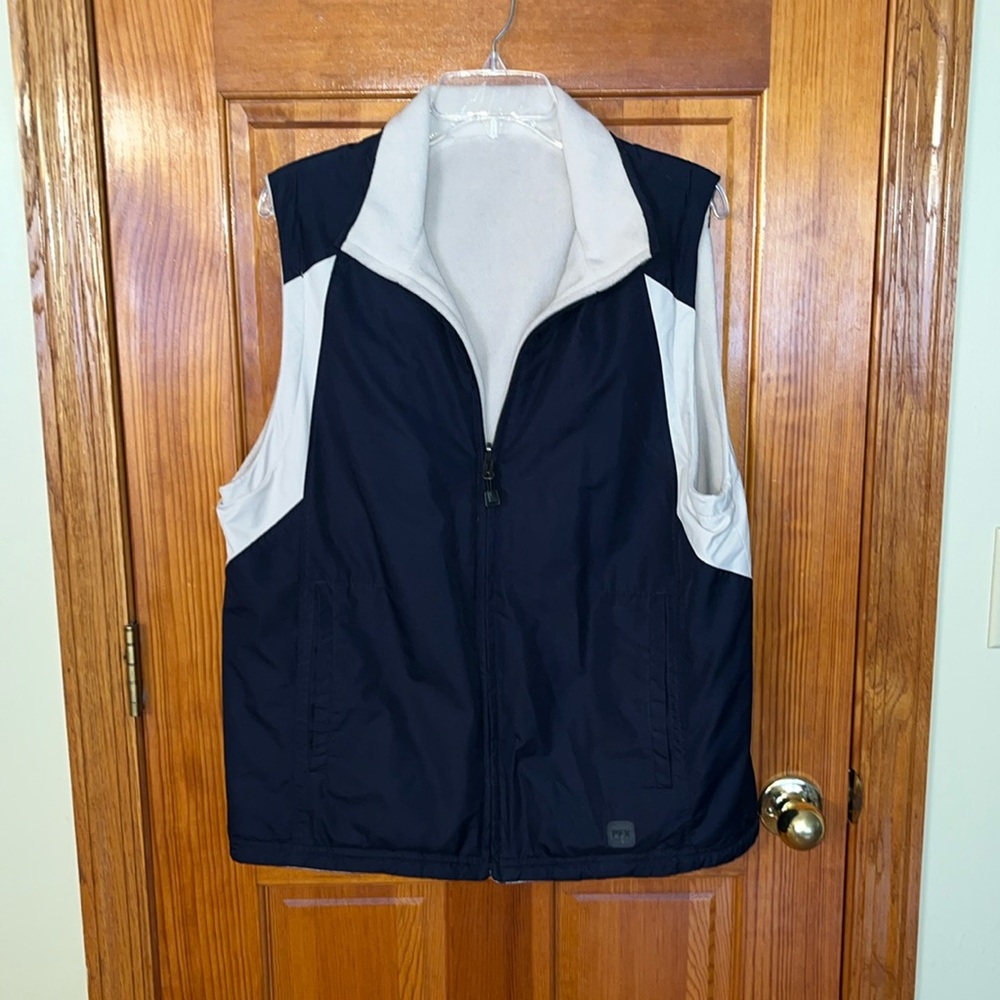 EUC Womens Izod Reversible Vest